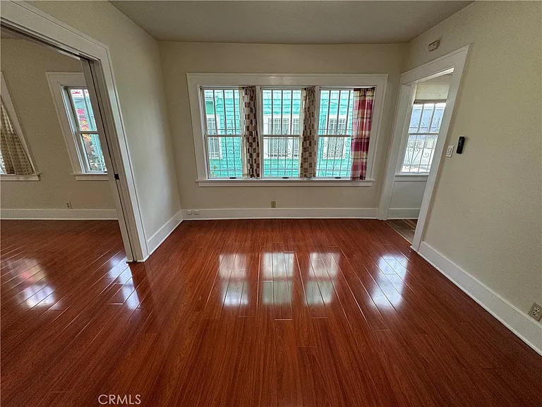5158 Franklin Ave — Photo 12