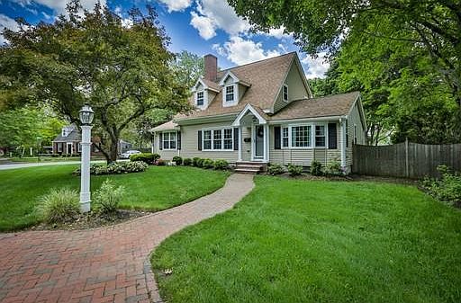 1st image of 67 Moseley Ave