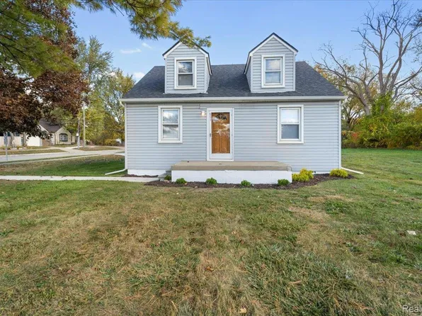 6211 Inkster Rd, Taylor, MI 48180