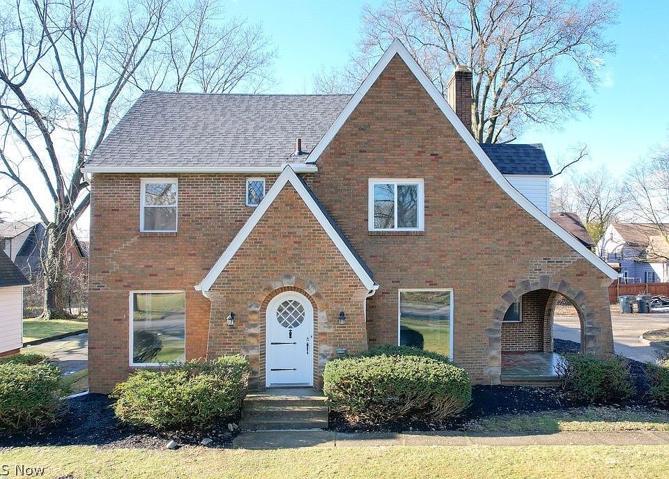 620 Roslyn Ave, Akron, OH 44320 Zillow