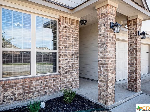 5th image of 8211 Quiet Hollow Dr