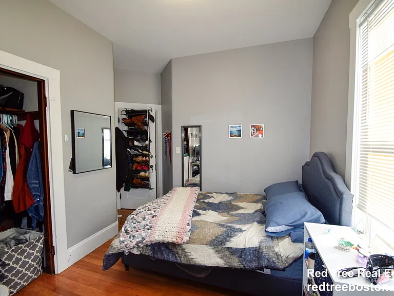 85 Surrey St #2 — Photo 7
