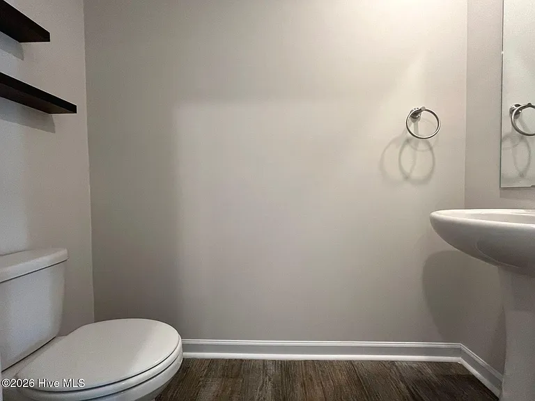 201 Maddox Dr — Photo 14