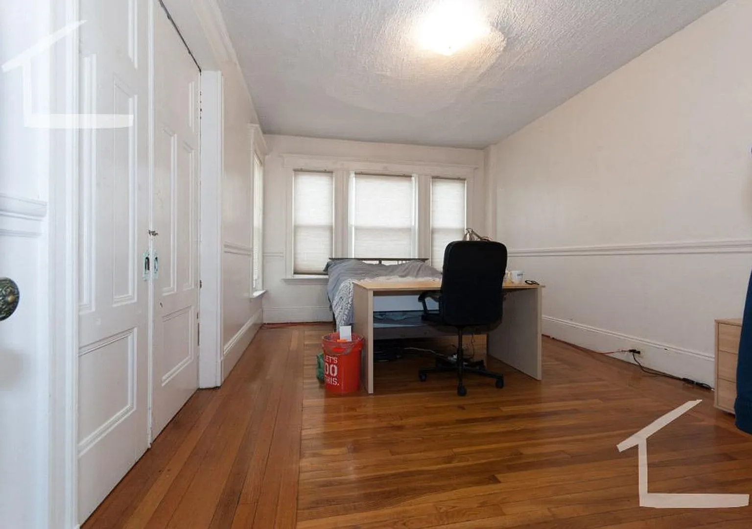 Nice 2 bed in Allston — Photo 1