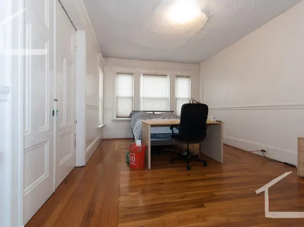 12 Ashford St #3, Allston, MA 02134