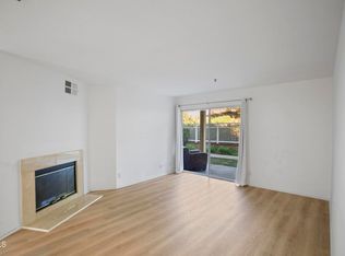 5805 Oak Bend Ln Unit 208, Oak Park, CA 91377