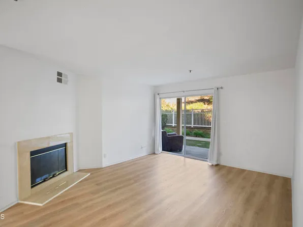 5805 Oak Bend Ln Unit 208, Oak Park, CA 91377