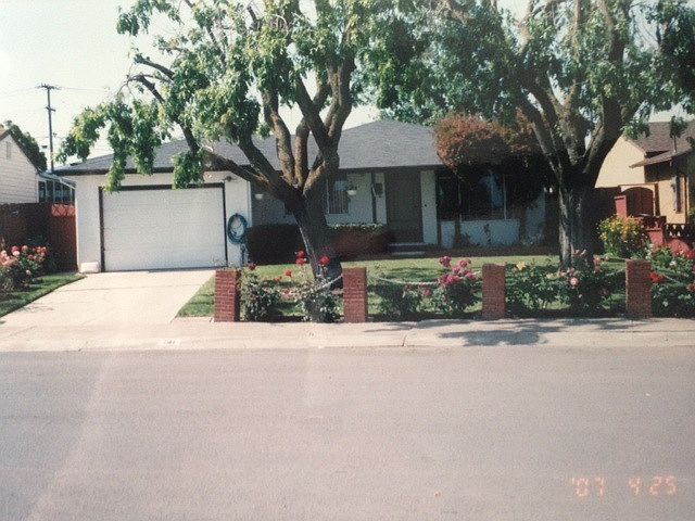 1st image of 141 Carolyn Dr