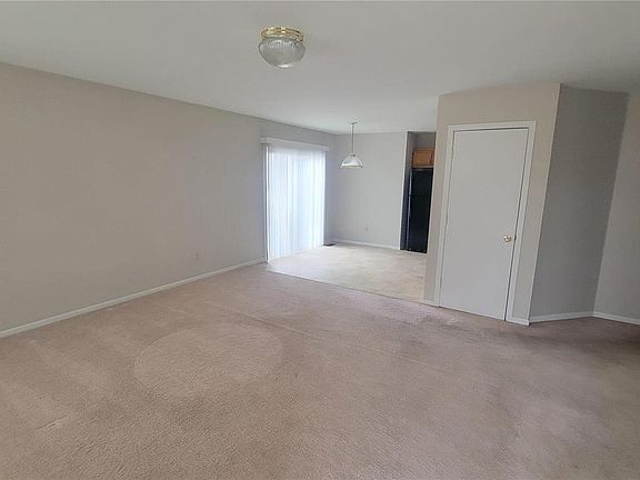 3rd image of 8740 Granada Pl
