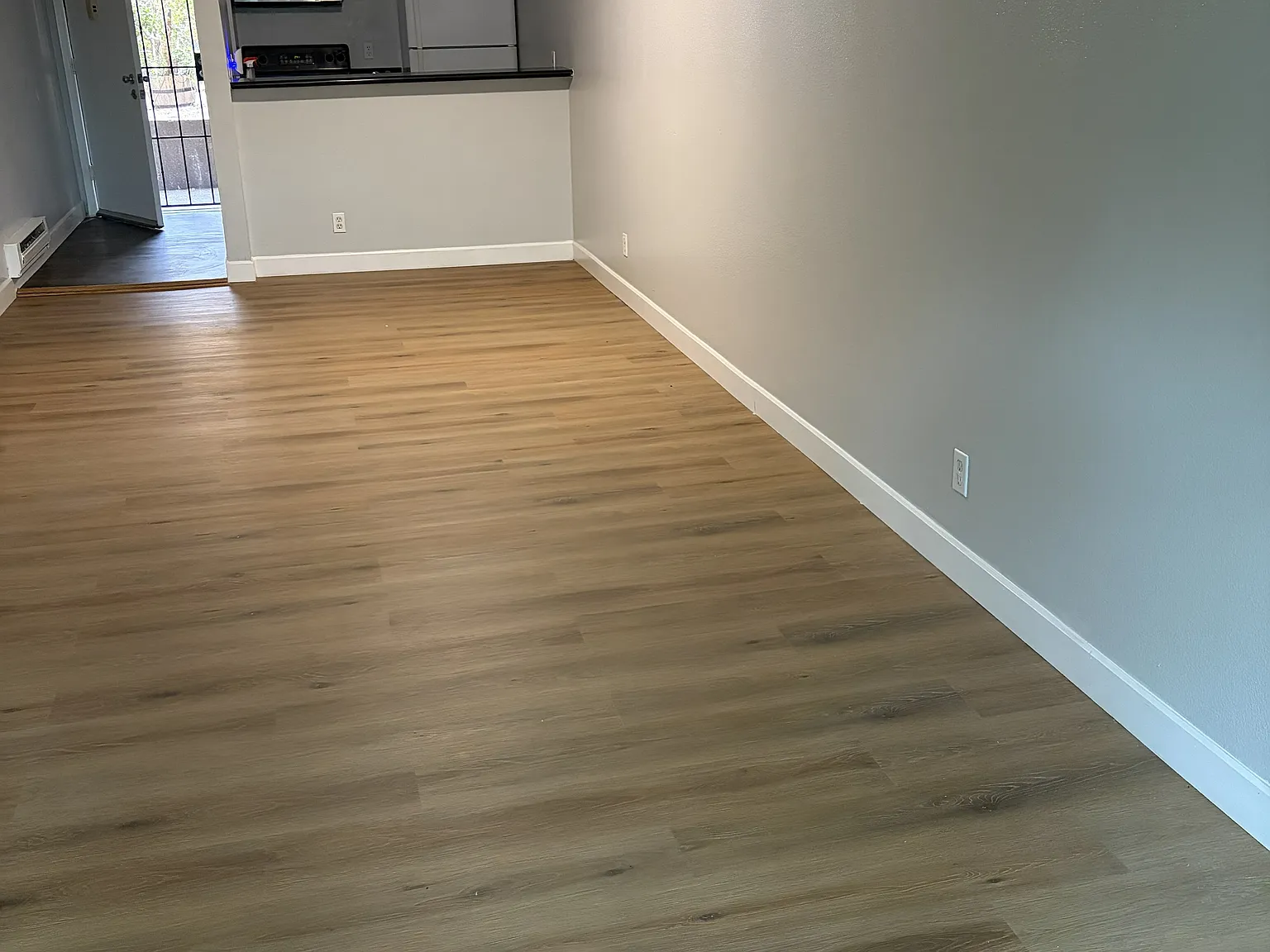 2 bed, 799 sqft, $2,700 — Photo 4