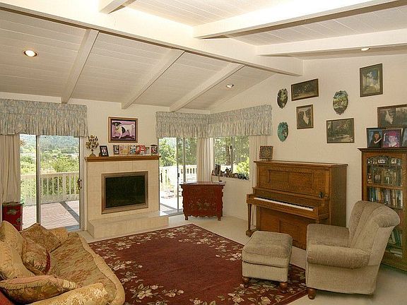 5th image of 157 Twin Pines Dr