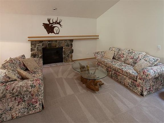 3rd image of 329 E Bridlewood Ln
