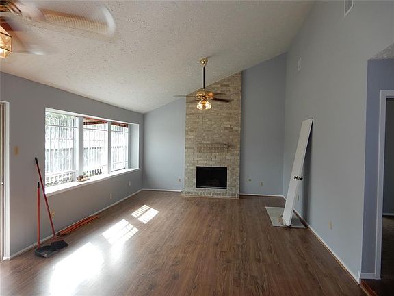 4th image of 14111 Royal Hill Dr