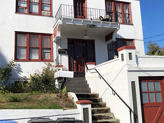 3rd image of 917 Highland Ave APT 1