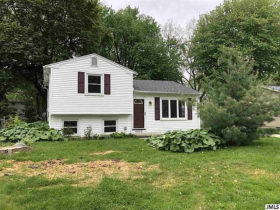 3rd image of 6922 Calson Dr
