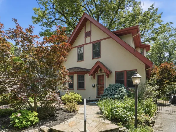 3616 Hedgerow Ln, Cincinnati, OH 45220