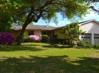 131 Beechwood Dr, Pine Knoll Shores, NC 28512