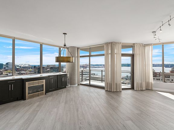 5th image of 1000 1st Ave Unit 1701