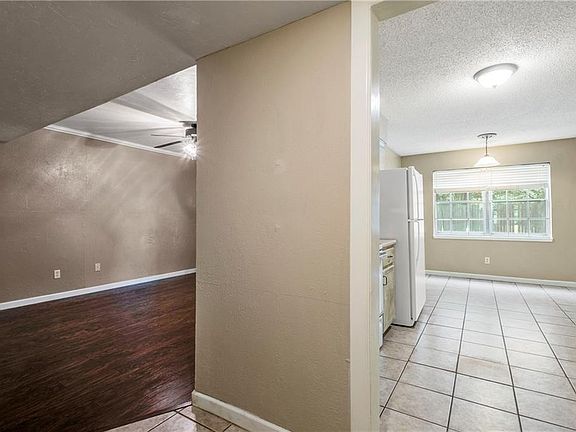 2nd image of 1713 E Lindsey St APT 3