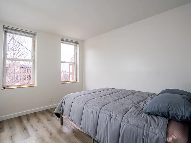 2237 Brookfield Ave — Photo 21