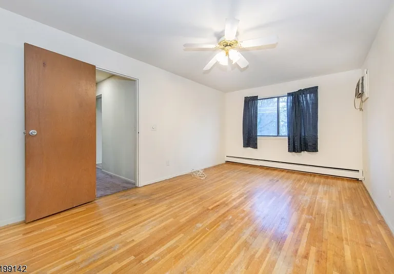 685 Van Houten Ave #3 — Photo 8