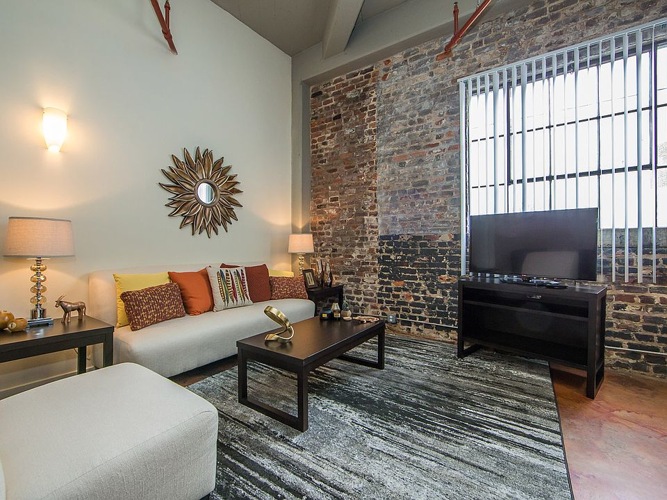 1st image of 111 W Marshall St #2140729