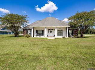 11546 Rosedale Rd, Port Allen, LA 70767