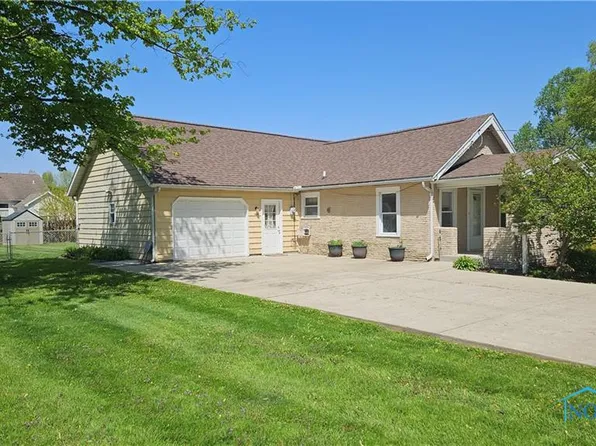 1641 Acorn Dr, Toledo, OH 43615