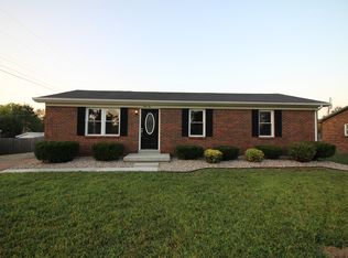 110 Cherrywood Dr, Vine Grove, KY 40175