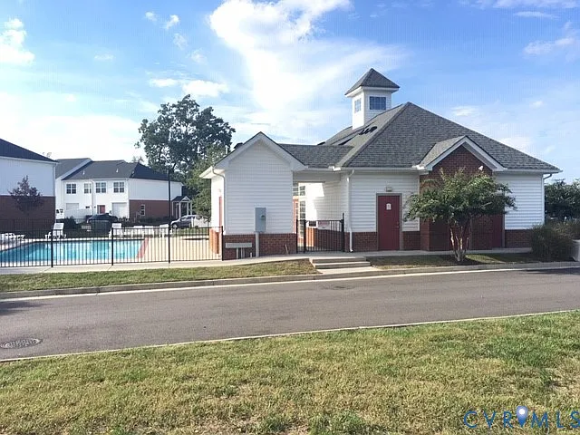 7474 Pebble Lake Dr — Photo 7