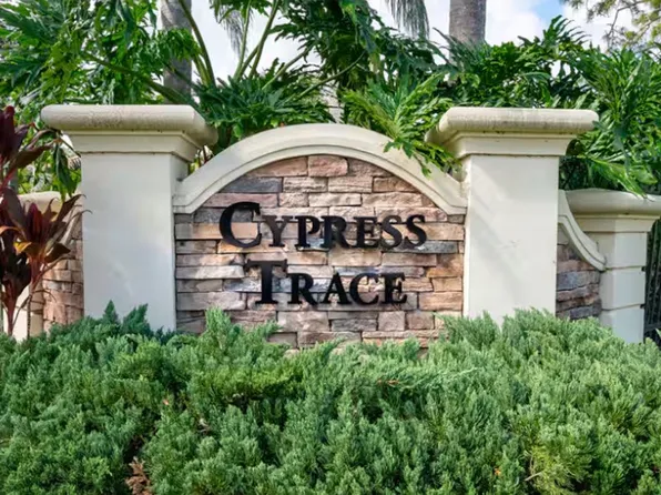 2730 Cypress Trace Cir APT 2823, Naples, FL 34119