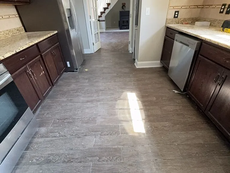 547 Munroe Cir — Photo 12