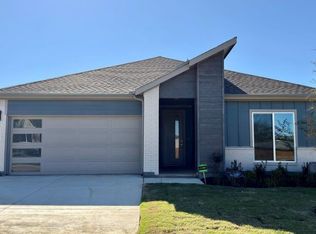 2512 Goldfinch Dr, Denton, TX 76205