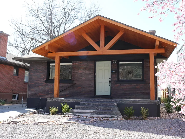 1010 E Elm Ave — Photo 30