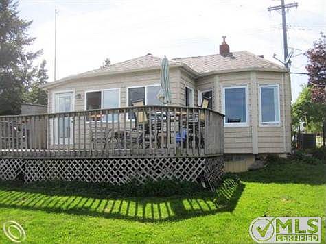 Back of house 1.jpg