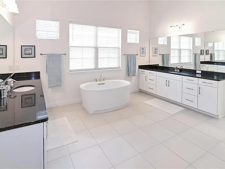 15704 Marina Bay Dr — Photo 35