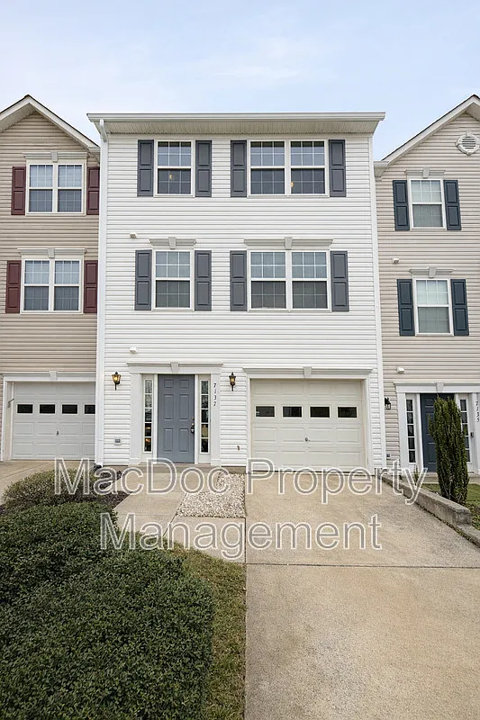 7137 Wytheville Cir photo 1