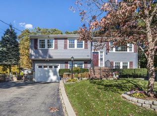 38-A Brentwood Rd, Woburn, MA 01801