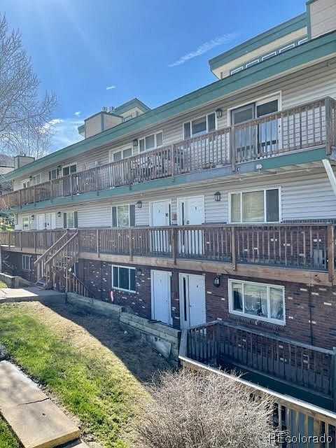 1st image of 3027 Columbine Drive UNIT 3