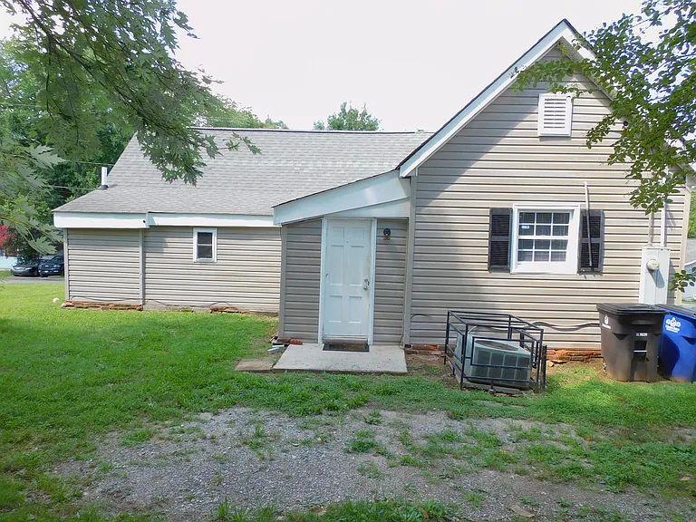 618 Glencoe St — Photo 17