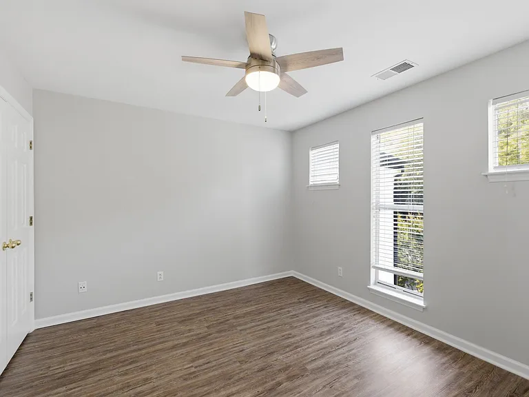 18705 Vineyard Point Ln — Photo 11