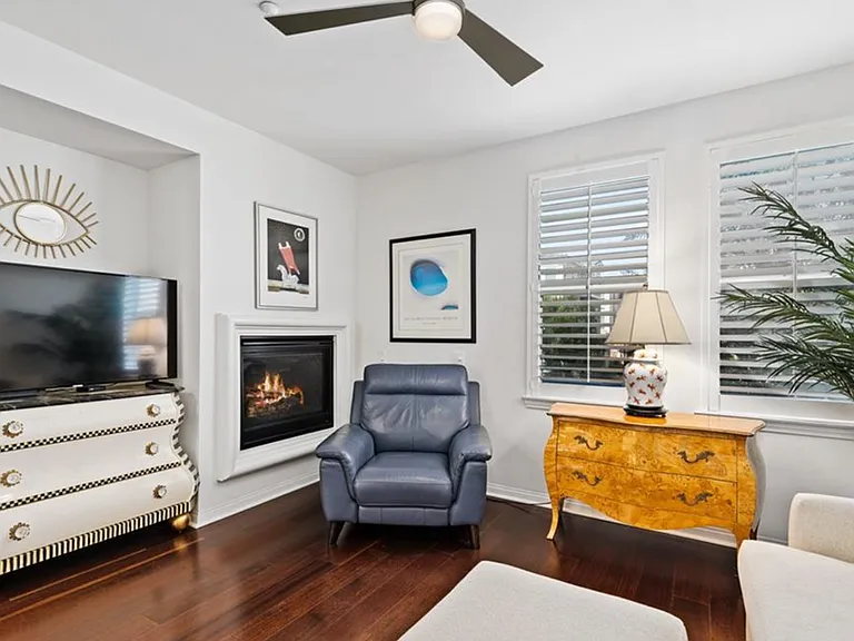 71 Brownstone Way — Photo 4