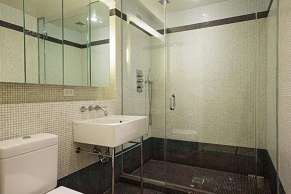 Rented by Avenue Real Estate | media 20