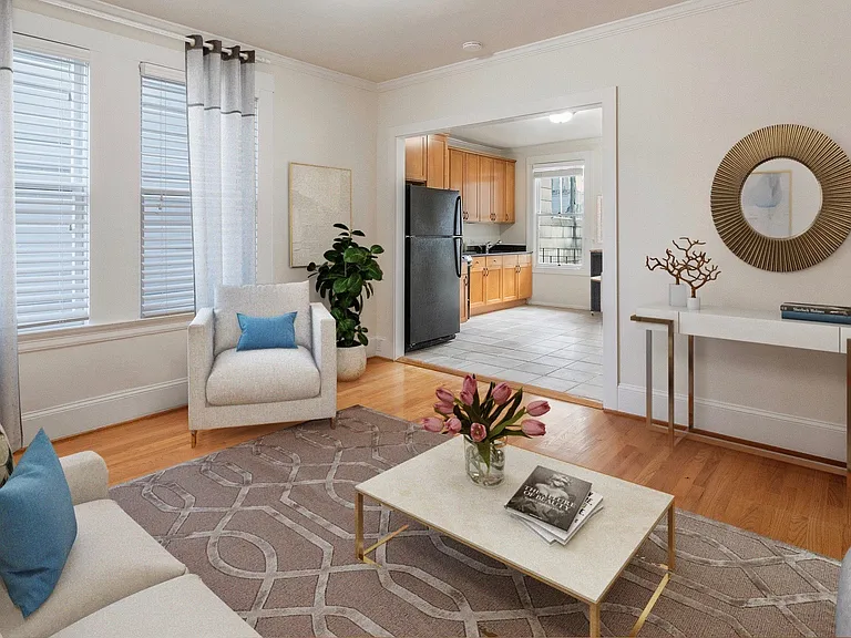 571 Lombard St — Photo 3