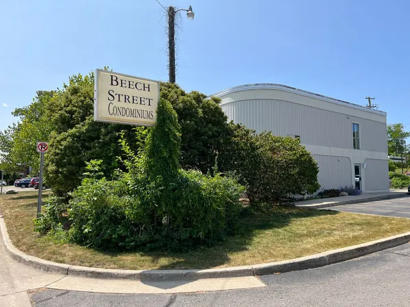 124 Beech St APT 207, Traverse City, MI 49684