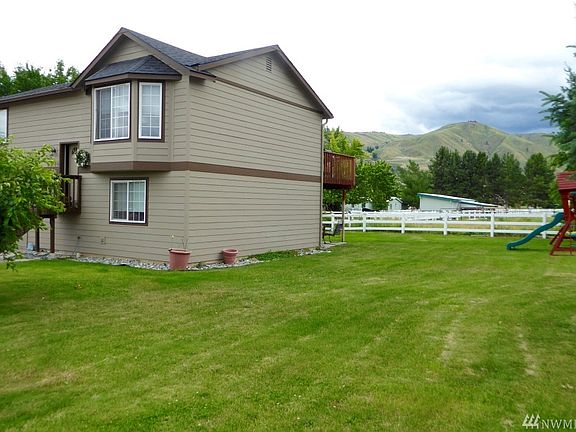 2nd image of 1709 Lincoln Park Cir
