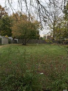 5 Winthrop St, Hempstead, NY, 11550