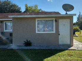 291 Lowell Ave, North Fort Myers, FL