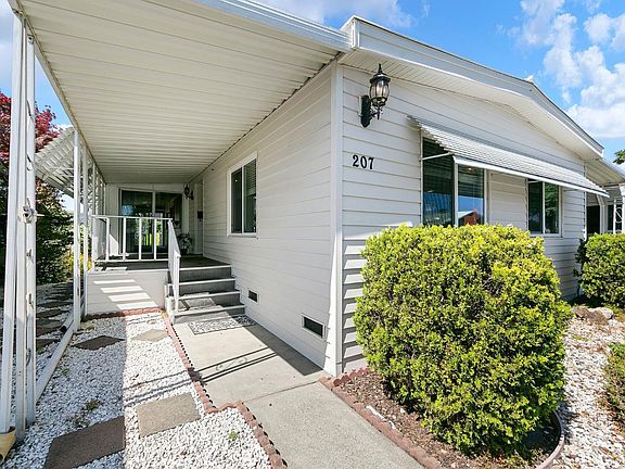 3rd image of 300 E H Street #207