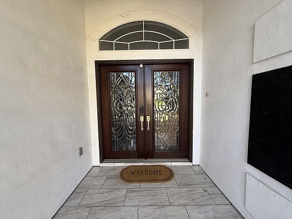 2nd image of 9804 Suncrest Ct